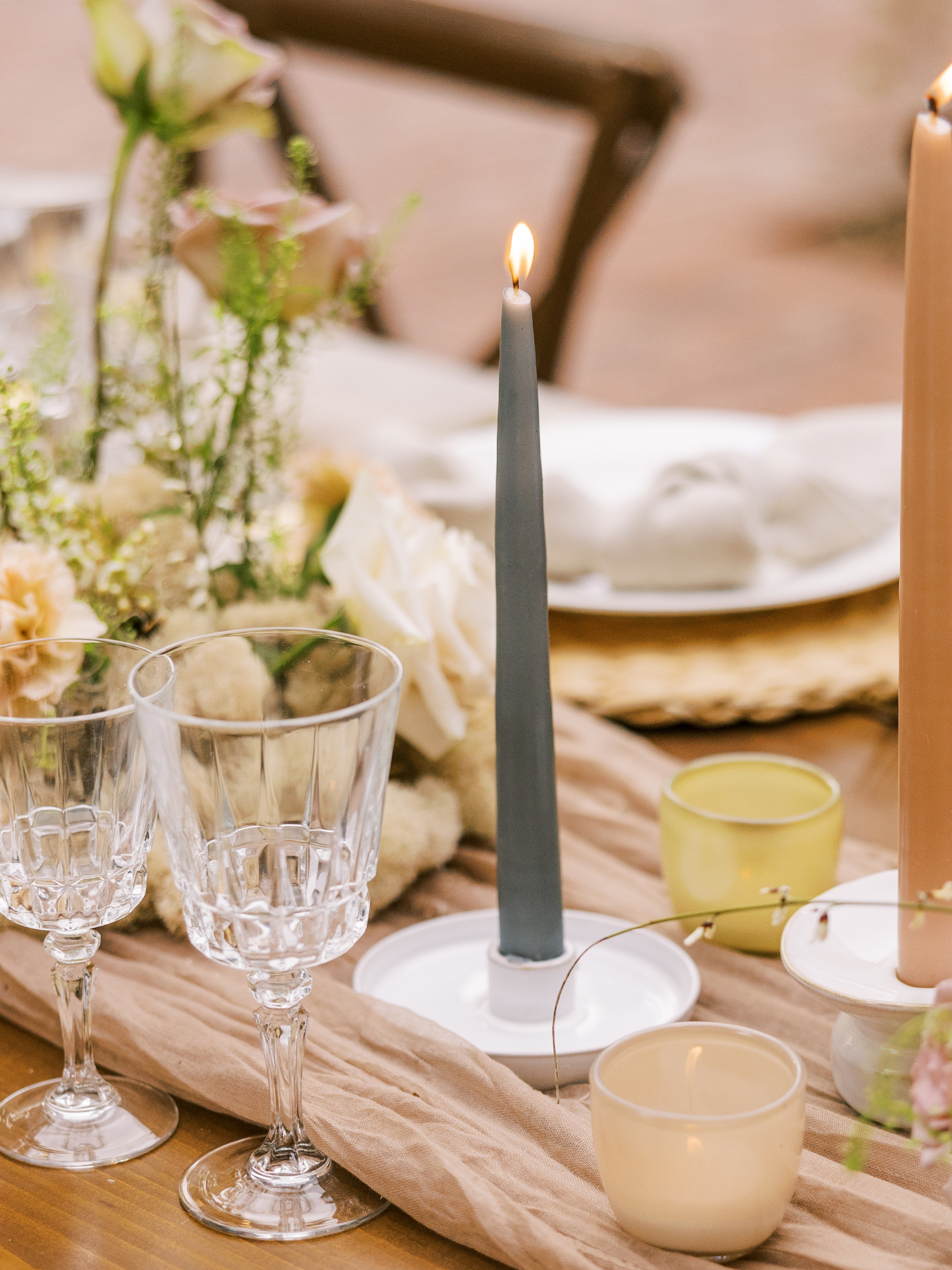 Choose eco-friendly tableware such as reusable glasses and bamboo plates for an Earth-friendly wedding