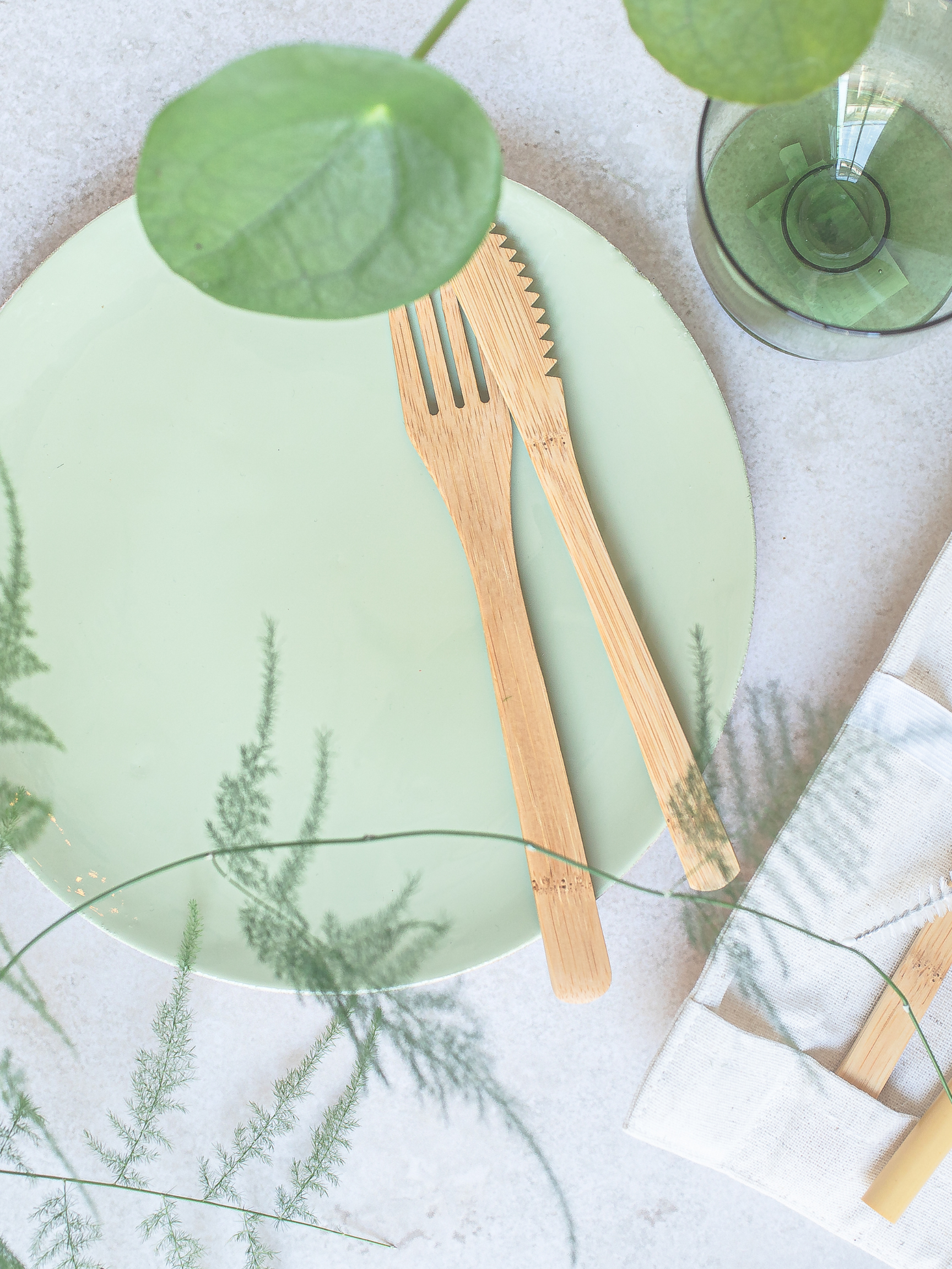 Choose eco-friendly tableware such as bamboo plates and wooden cutler for an Earth-friendly wedding